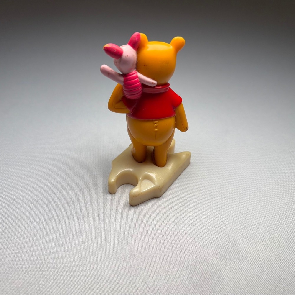 Disney Winnie the Pooh Piglet‎ Figure 2.5in Yellow PVC Puzzle Base Vintage Toy - Picture 3 of 7